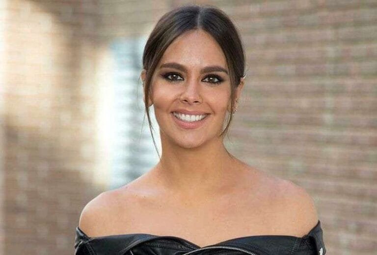 Cristina Pedroche y su versión de la coleta burbuja de la reina Letizia