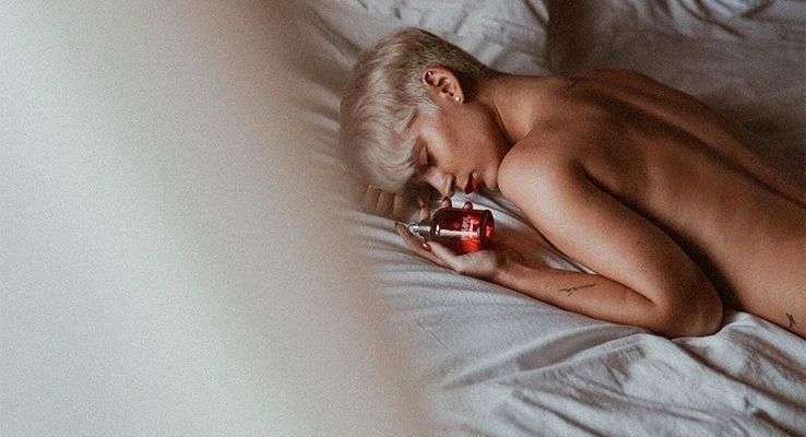 Laura Escanes responde a quién la critica por sus ‘lorzas’