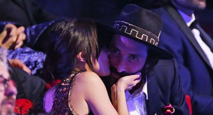 La declaración de amor de Leiva a Macarena García al recoger su Goya