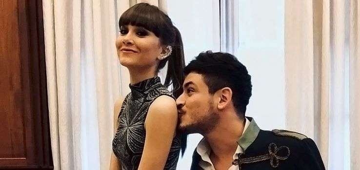 El tierno beso de Cepeda a Aitana en los Premios Cadena Dial 2018