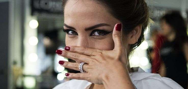 Rosanna Zanneti reaparece en la pasarela tras su boda con David Bisbal