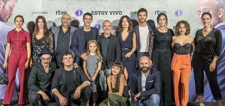 La alfombra roja del preestreno de la segunda temporada de ‘Estoy vivo’