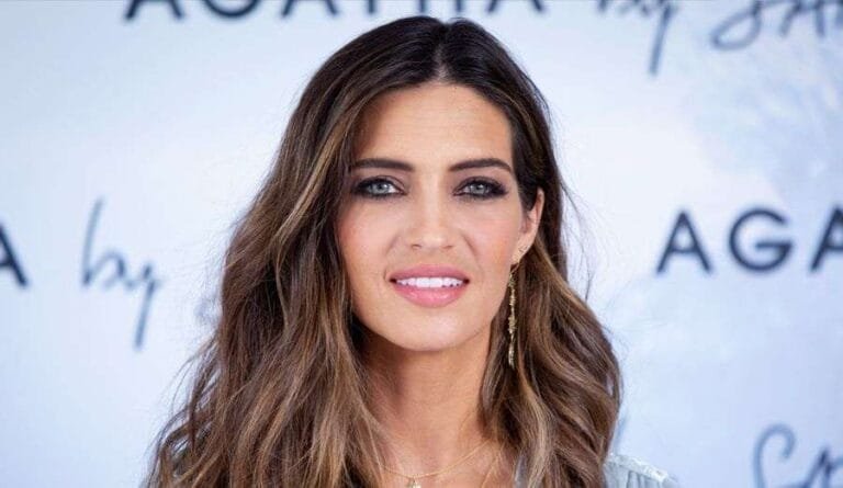 Sara Carbonero, ingresada en un hospital tras ser operada de un tumor maligno