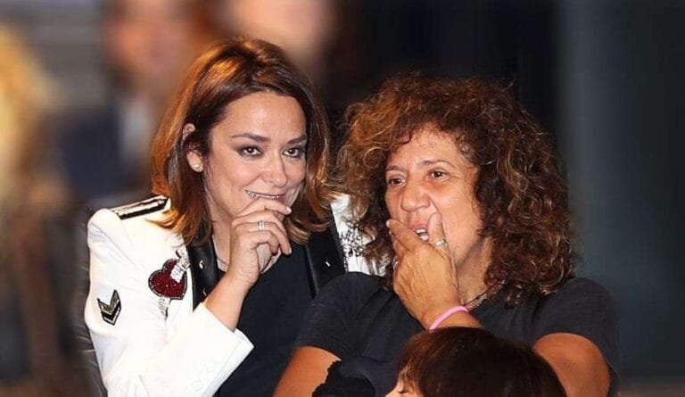 Toñi Moreno y la cantante Rosana ya no ocultan su amor