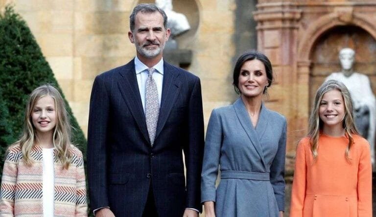 Premios Princesa de Asturias: los Reyes y sus hijas Leonor y Sofía llegan a Oviedo