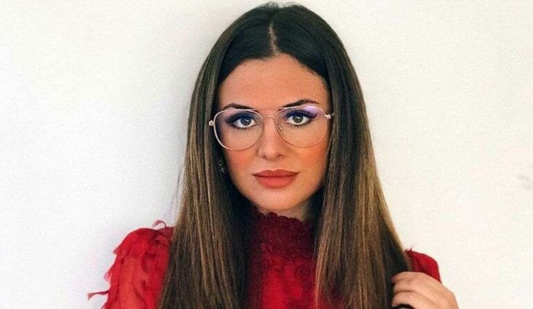 Así es Alexia Rivas, reportera de 'Socialite', la nueva novia de Alfonso Merlos