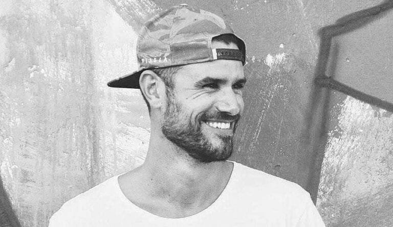 Así es Adrián Torres, el nuevo novio de Lara Álvarez