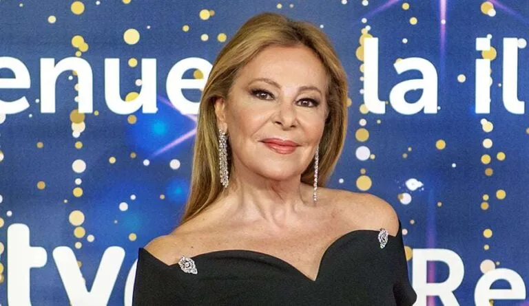 Ana Obregón reaparece públicamente 7 meses después de la muerte de su hijo
