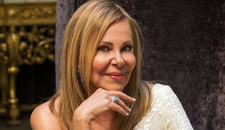 Todos los detalles del vestido que lucirá Ana Obregón en las Campanadas 2020-21