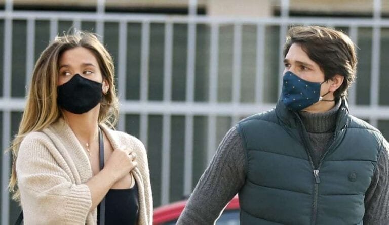 María Pombo ingresa en el hospital para a dar a luz a su primer hijo