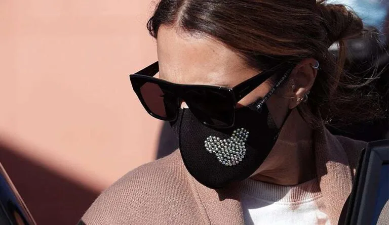 Paula Echevarría tiene el chándal ideal de Minnie de Stradivarius