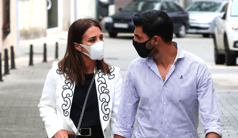 Paula Echevarría y Miguel Torres se saltan las normas en la baby shower de su hijo