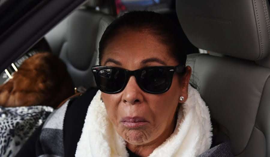 Isabel Pantoja ignora el ultimátum de su hijo Kiko Rivera... ¿tomará medidas legales contra su madre?