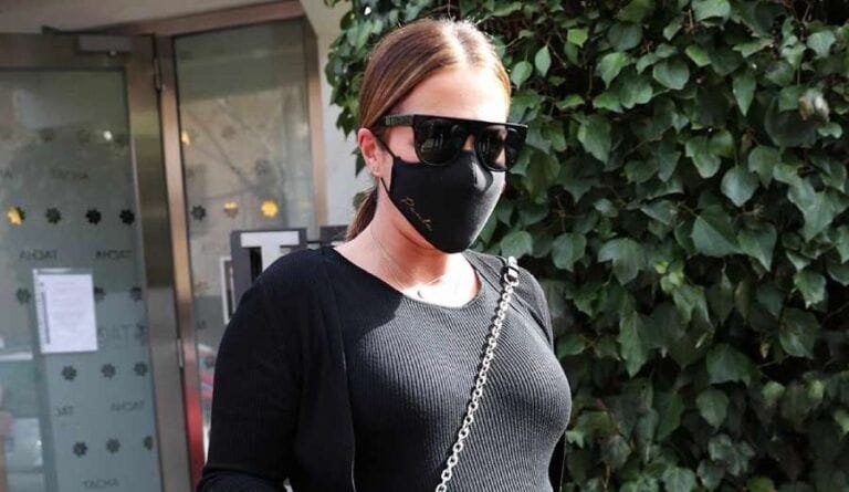 Las imágenes de una embarazadísima Paula Echevarría a pocos días de dar a luz