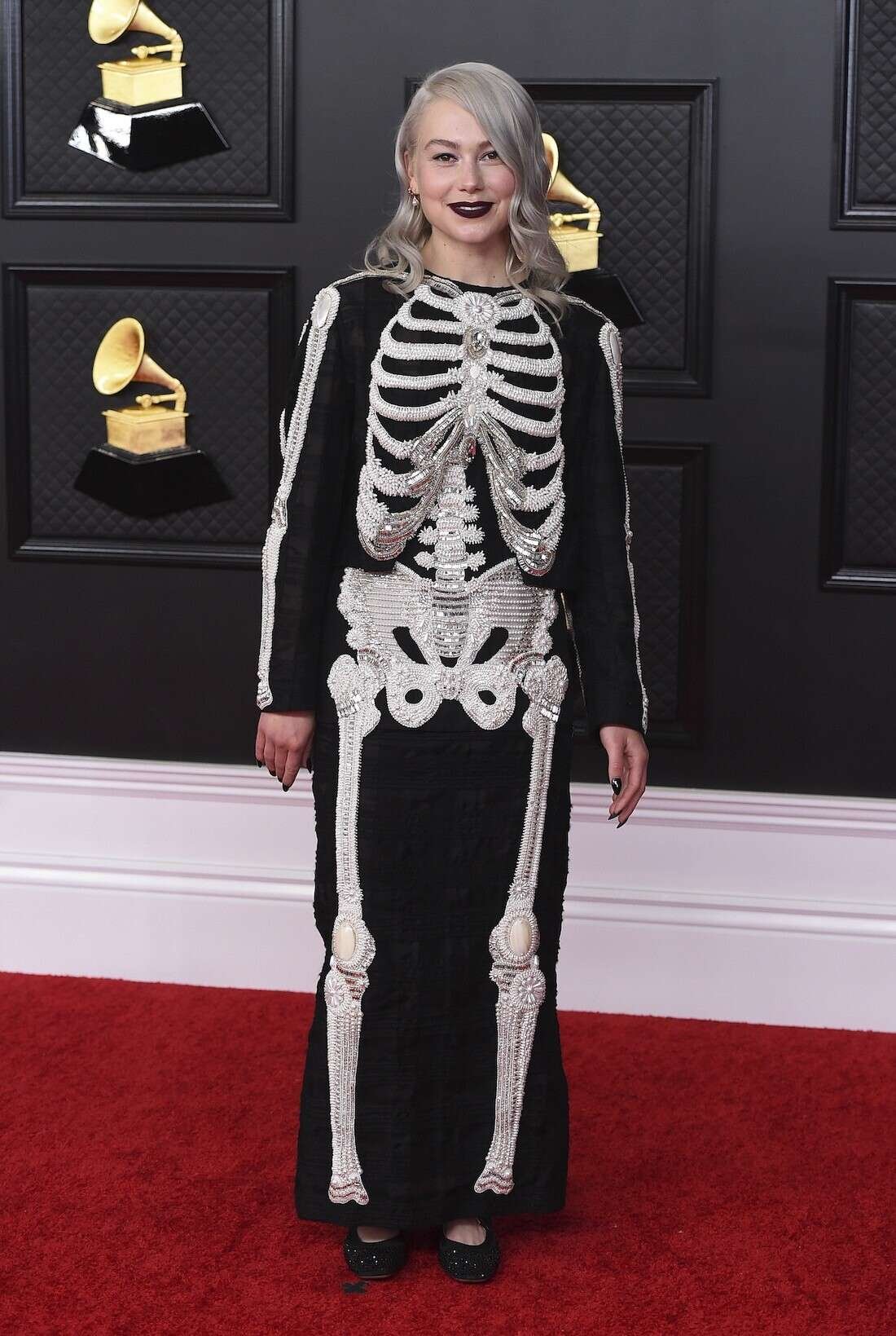 Las peor vestidas de la alfombra roja de los Premios Grammy 2021