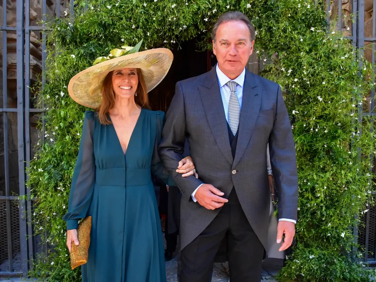 616449227_210520349_1706x1280-scaled Todos los looks de los invitados de la boda de Claudia Osborne y José Entrecanales