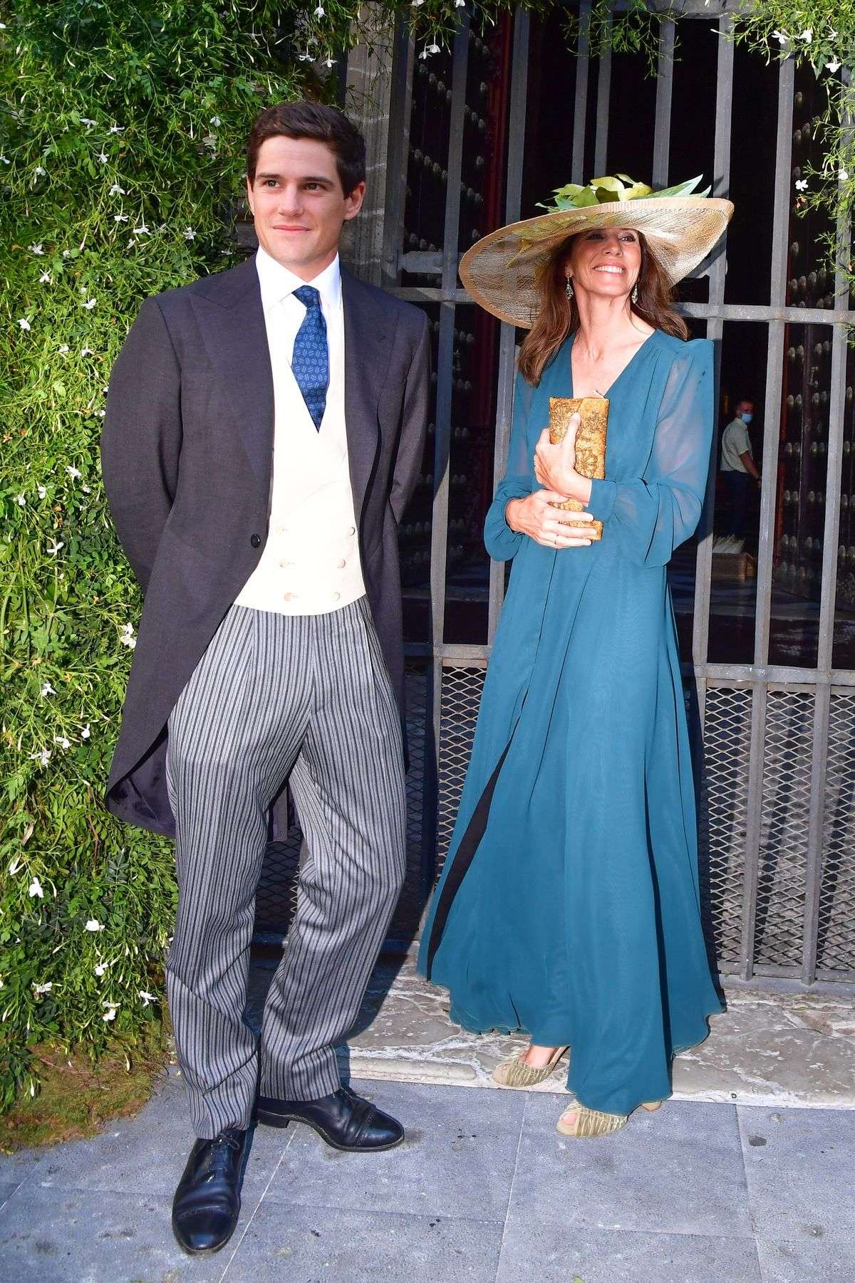 Todos los looks de los invitados de la boda de Claudia Osborne y José Entrecanales