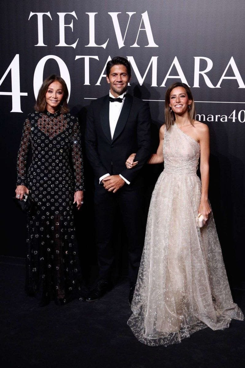 isabel-preysler-fernando-verdasco-ana-boyer-scaled La alfombra roja con más glamour en la fiesta del 40 cumpleaños de Tamara Falcó