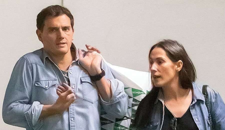 La señora que le lleva la laca a Malú