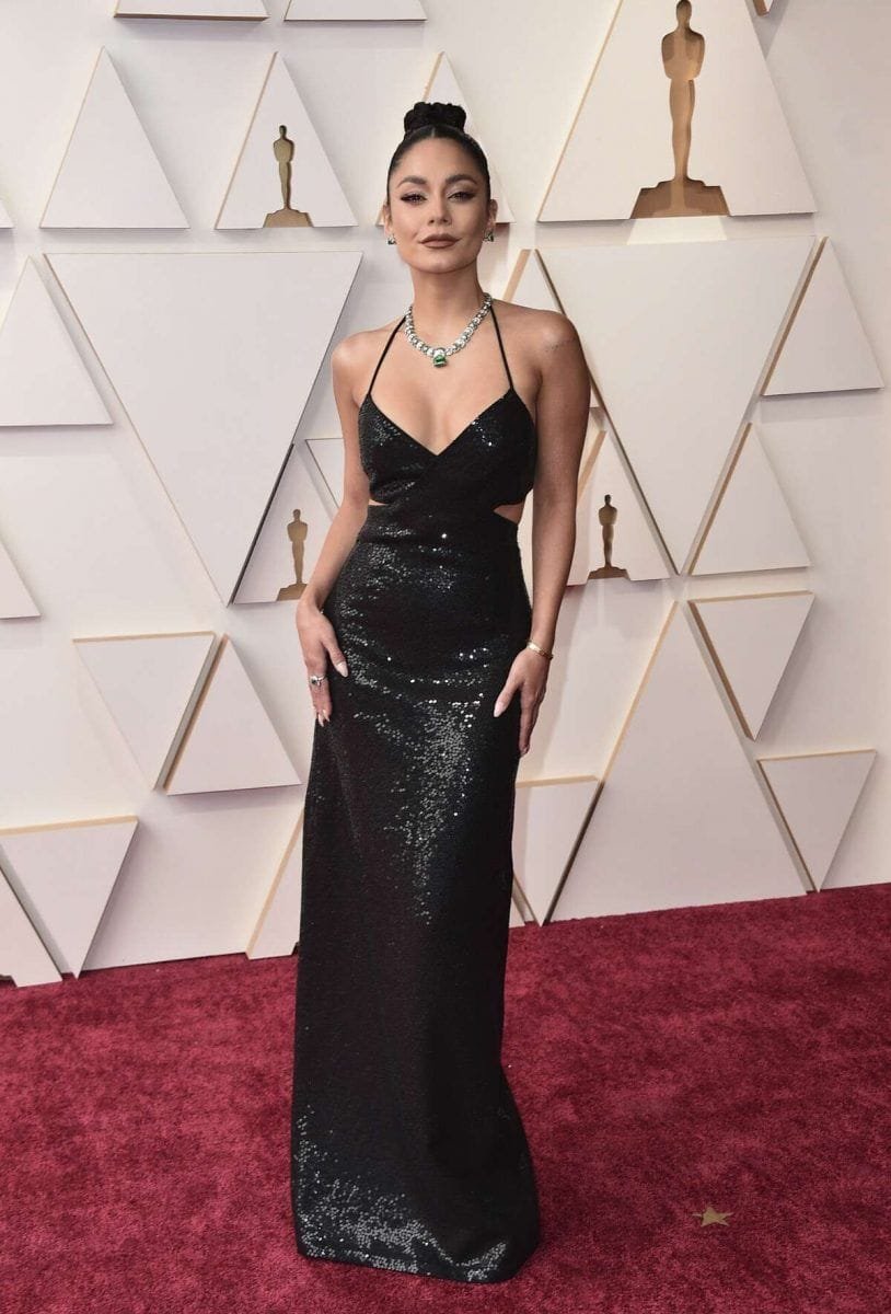 mejores-looks-alfombra-roja-premios-oscar_1-scaled Los mejores looks de la alfombra roja de los Premios Óscar 2022