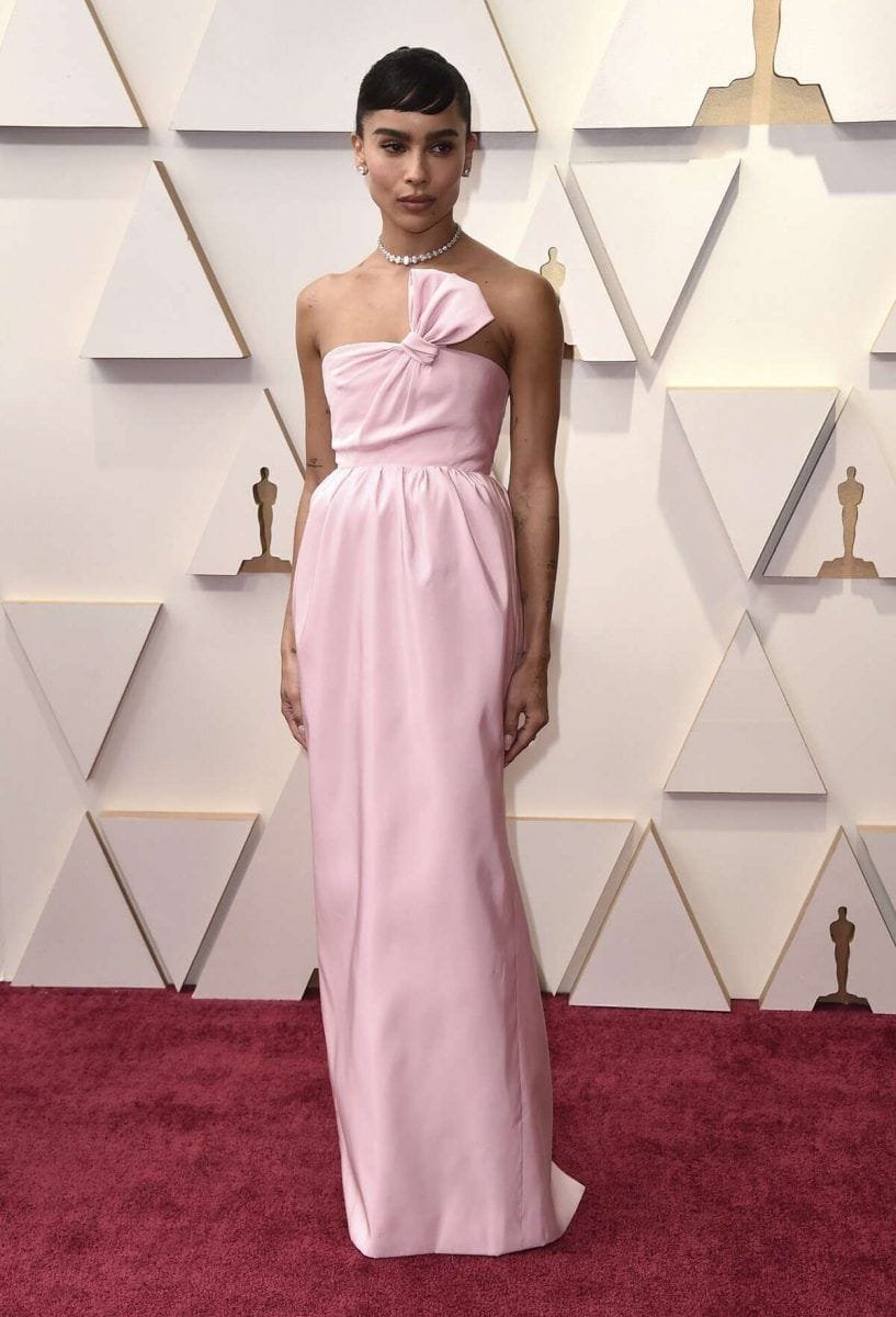 mejores-looks-alfombra-roja-premios-oscar_4-scaled Los mejores looks de la alfombra roja de los Premios Óscar 2022
