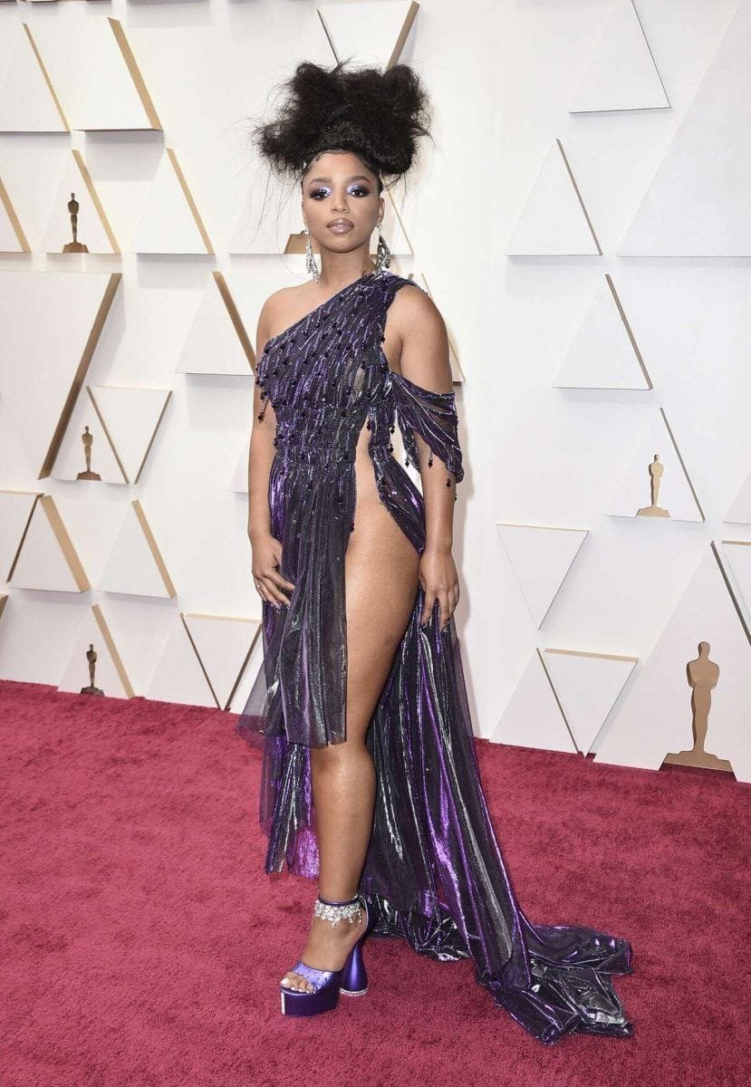 peores-looks-alfombra-roja-premios-oscar_2-scaled Los peores looks de la alfombra roja de los Premios Óscar 2022