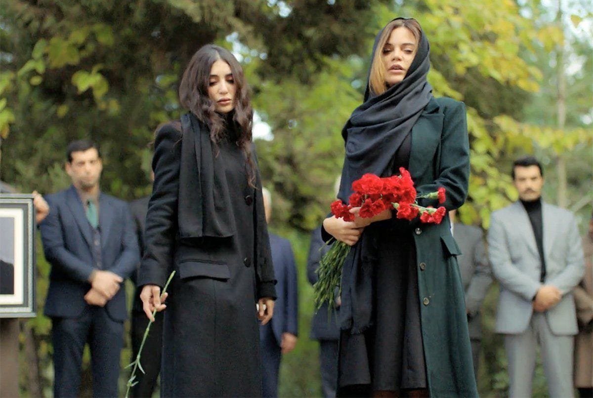 avance-tierra-amarga-2-6-mayo8 Avance semanal en fotos de 'Tierra Amarga' del 2 al 6 de mayo: Yilmaz se muere declarando su amor a Züleyha mientras Fekeli se hunde y Müjgan llora su pérdida