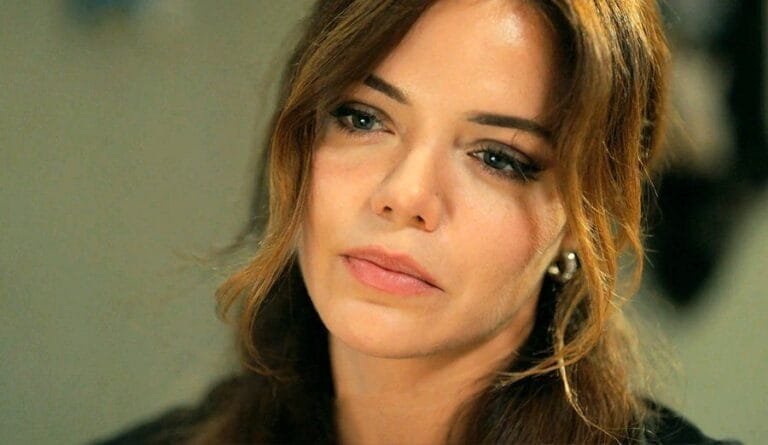 Avance ‘Tierra Amarga’: Müjgan manipula a Züleyha y pone en peligro de muerte a Kerem Ali