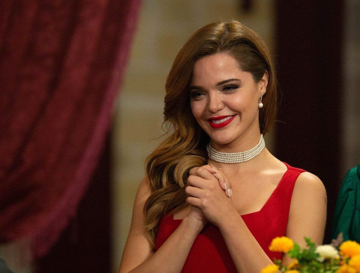 avance-tierra-amarga-8-13-mayo_3 Avance semanal de 'Tierra Amarga' del 9 al 13 de mayo: Demir siente un flechazo con la nueva doctora mientras Fikret descubre que Demir es su hermano