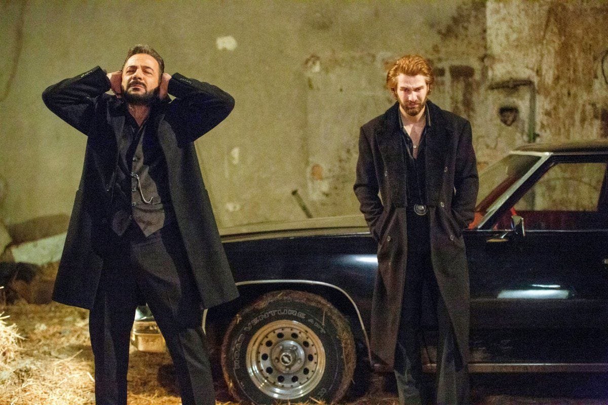 avance-tierra-amarga-6-10-junio_14 Avance 'Tierra Amarga': Fekeli intenta que Friket desista en su idea de venganza contra Demir