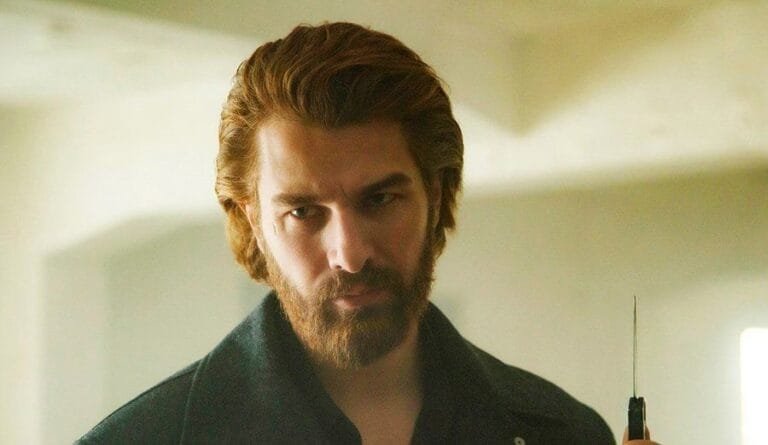 Avance ‘Tierra Amarga’: Fikret estalla contra Ümit y la acusa de haberlo delatado