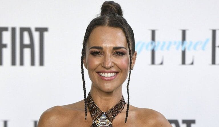 Paula Echevarría brilla en los ELLE Gourmet con un minivestido negro y una coleta trenzada