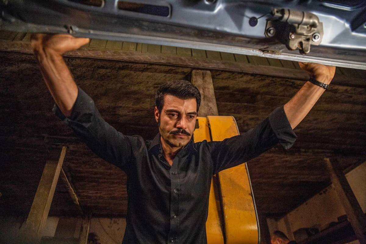 avance-tierra-amarga-29-agosto-2-septiembre_1 Avance semanal de ‘Tierra Amarga’ del 29 de agosto al 2 de septiembre: Züleyha acaba con la vida de Ümit sin saber que la están vigilando