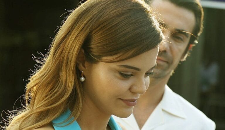 Avance ‘Tierra Amarga’: El romántico paseo a caballo de Züleyha y Mehmet