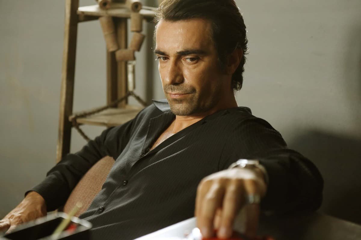 avance-tierra-amarga-24-28-octubre_8 Avance semanal de 'Tierra Amarga' del 24 al 28 de octubre: Sale a la luz la verdad sobre el paradero de Demir