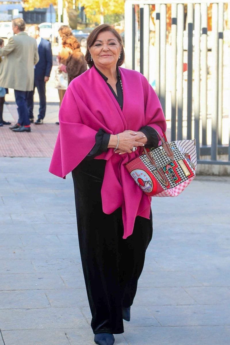 Elena Furiase celebra el bautizo de su hija Nala con la familia Flores al completo