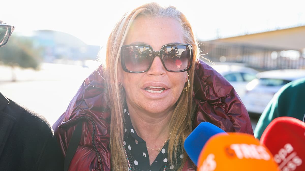 familiares-anabel-pantoja-despedida-padre_1 Belén Esteban y Yulen Pereira arropan a Anabel Pantoja en el último adiós a Bernardo Pantoja