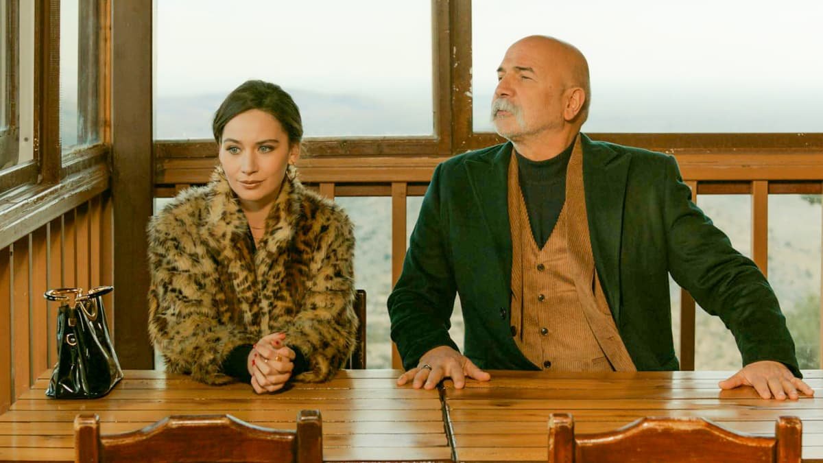 avance-semanal-tierra-amarga-26-30-diciembre_16 Avance semanal de 'Tierra Amarga' del 26 al 30 de diciembre: Çolak acaba con Hakan mientras Betül amenaza a Züleyha