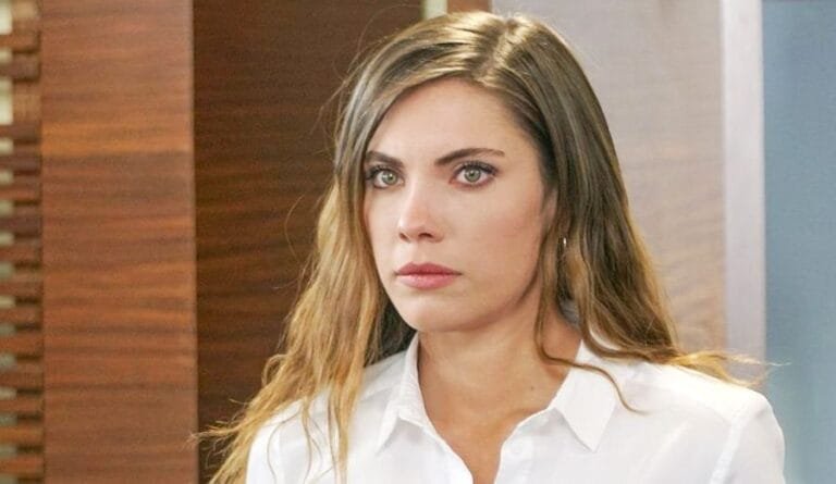 Avance ‘Pecado Original’: Yildiz está celosa de la nueva secretaria de Halit