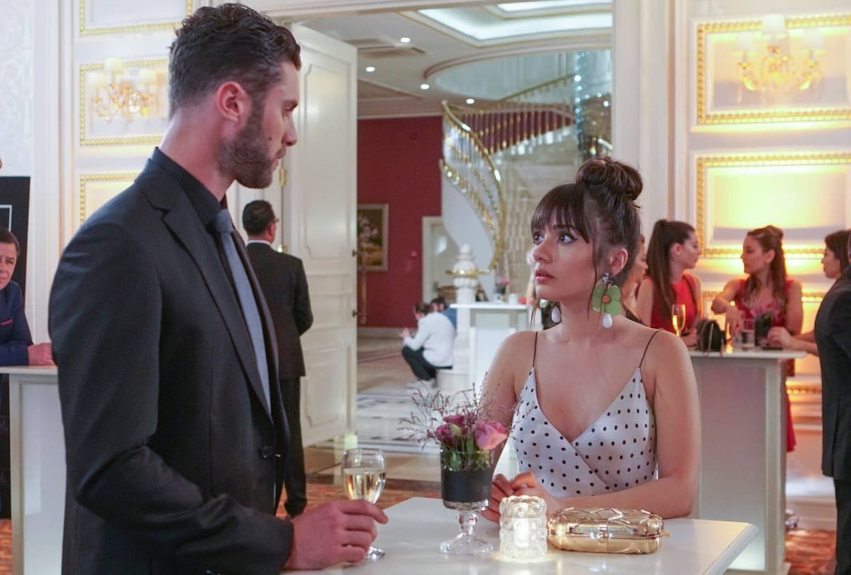 avance-pecado-original-10-14-abril_25 Avance semanal en fotos de ‘Pecado Original’ del 10 al 14 de abril: Zeynep y Alihan, pillados besándose mientras Ender manipula a Zehra para separar a Halit y Yildiz