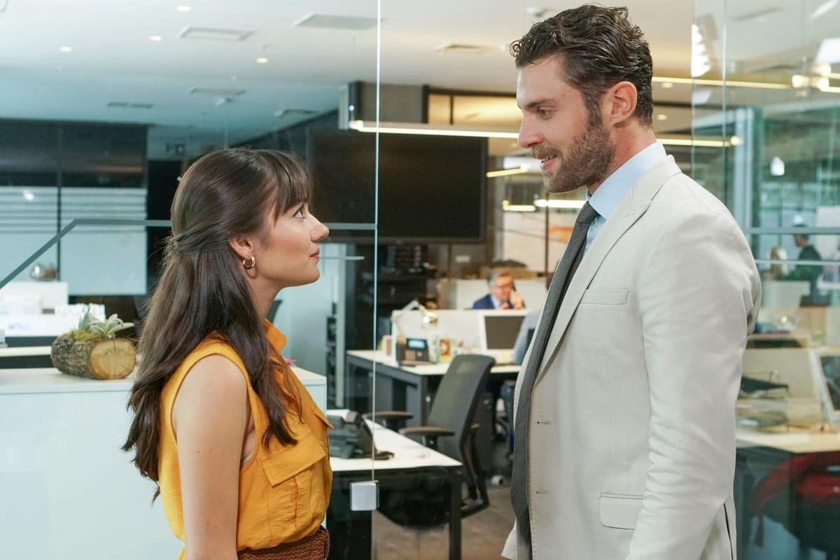 avance-pecado-original-10-14-abril_4 Avance semanal en fotos de ‘Pecado Original’ del 10 al 14 de abril: Zeynep y Alihan, pillados besándose mientras Ender manipula a Zehra para separar a Halit y Yildiz