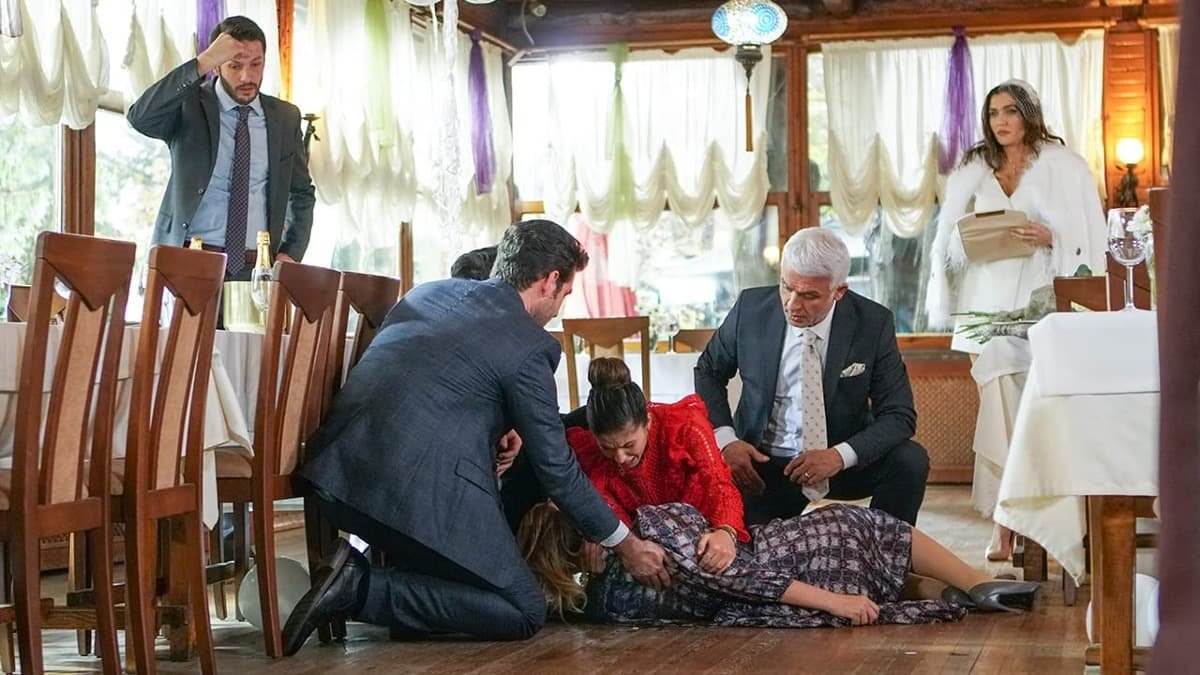 avance-pecado-original-1-5-mayo-7 Avance semanal de 'Pecado Original' del 1 al 5 de mayo: Ender y Alihan se casan para destruir a Halit mientras Yildiz se verá en problemas