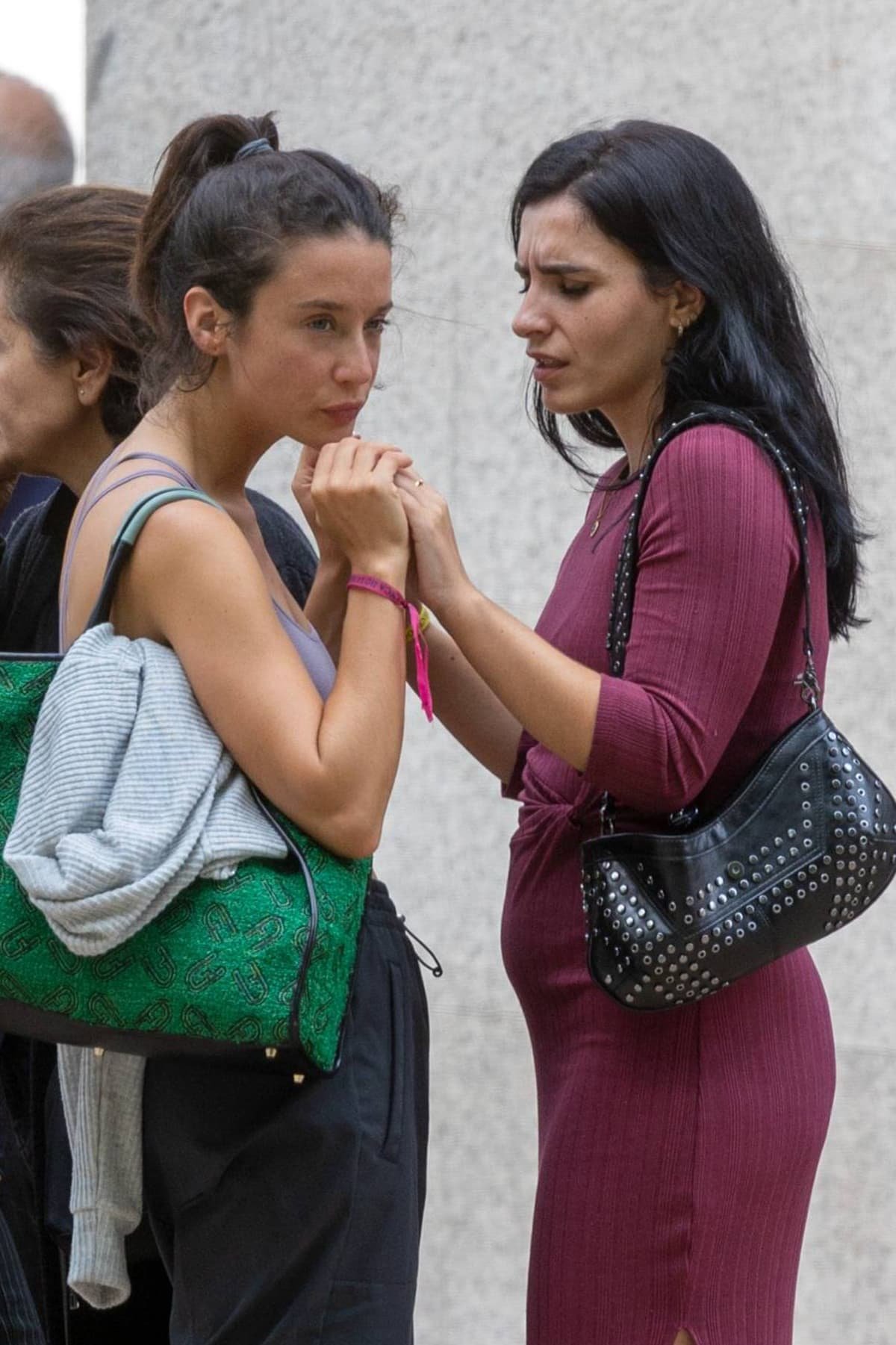 maria-pedra-fallecimiento-padre_3 María Pedraza, desolada en el funeral de su padre tras su repentina muerte