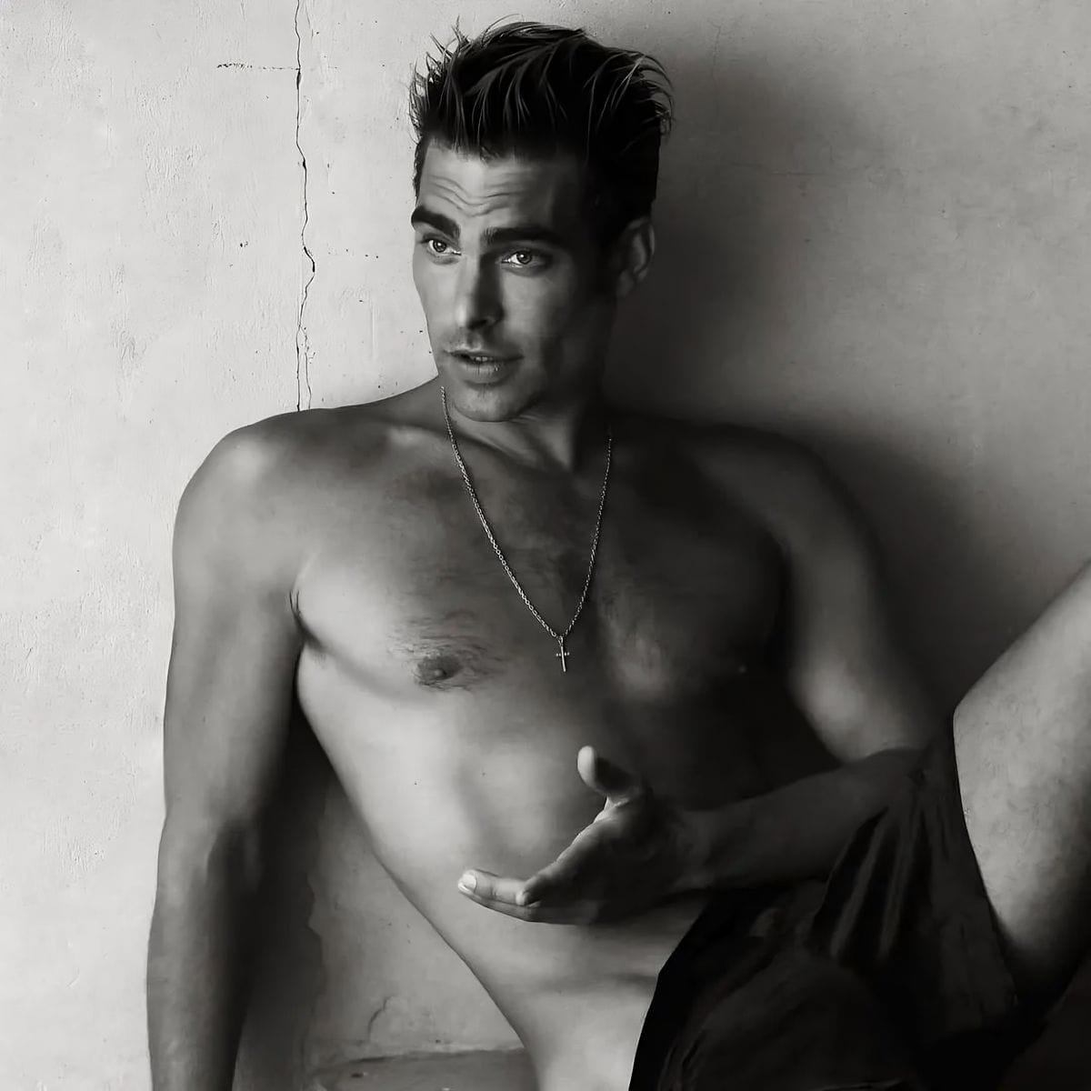 los-hombres-mas-deseados-verano-3 Los 10 hombres más atractivos del verano 2023