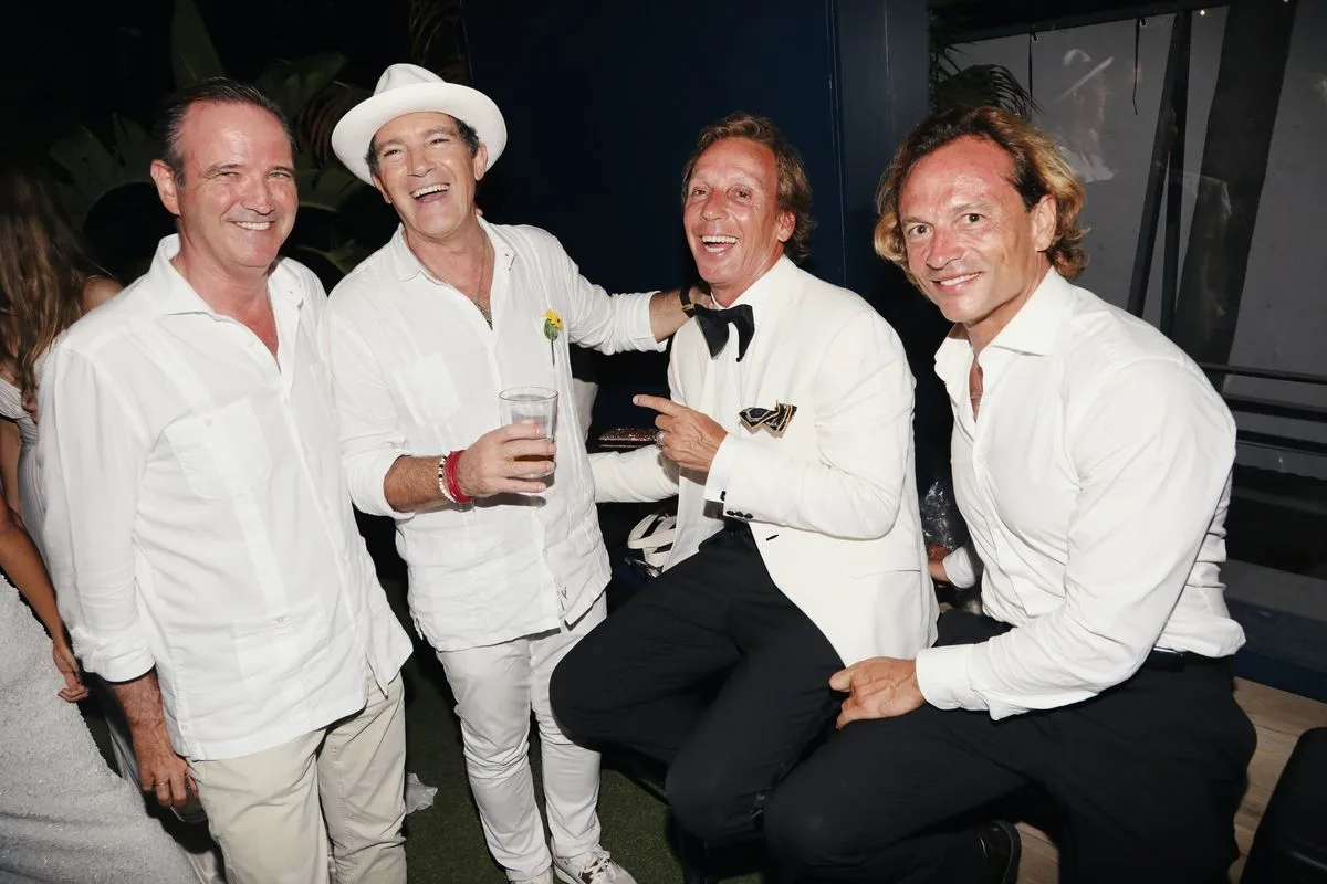 ANTONIO-BANDERAS-ALEJANDRO-GRAVIER-GALA-STARLITE-2023-PEPINOMARINO Las fotos no vistas del afterparty de la Gala Starlite 2023