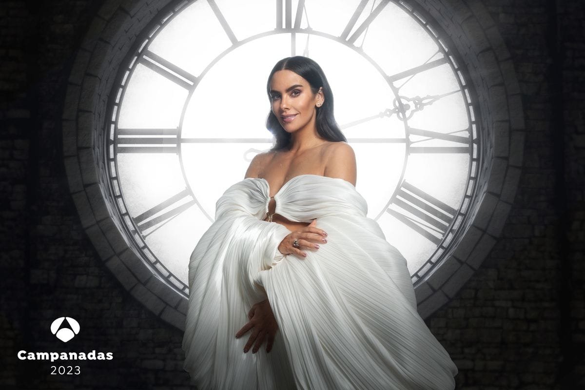 00_HORIZONTAL_PEDROCHE_PPAL Así son las fotos de Cristina Pedroche y Alberto Chicote para las Campanadas 2023-2024 en Antena 3