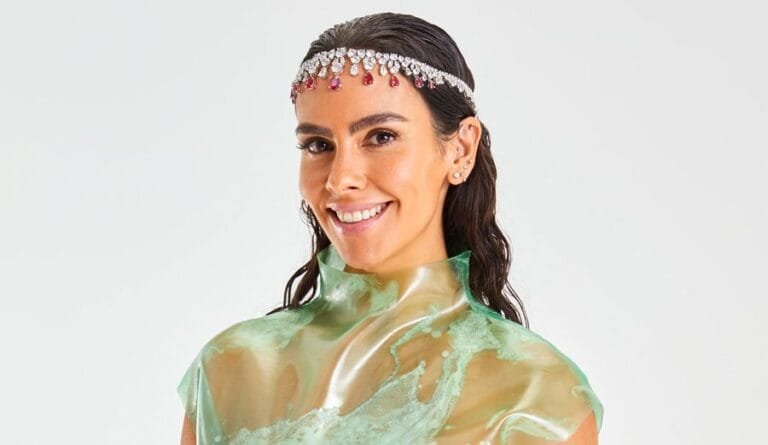 Cristina Pedroche se convierte en una ninfa para recibir el año con un vestido de gelatina en las Campanadas 2023-2024