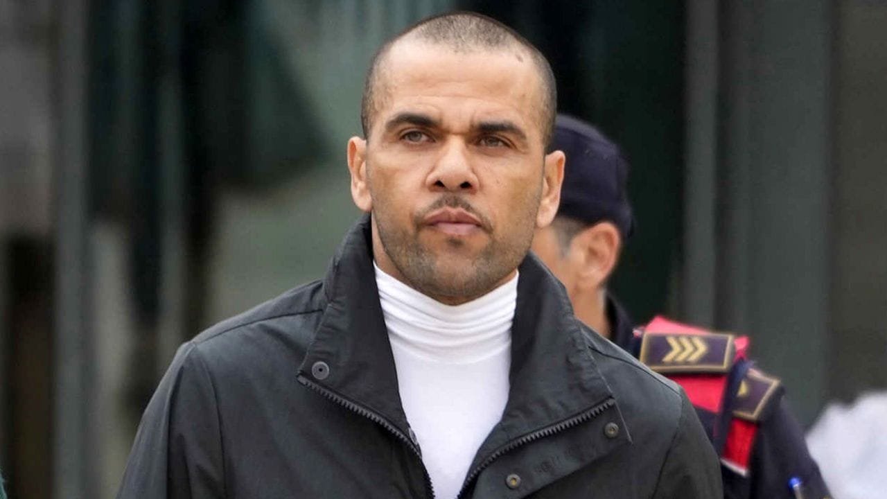 Las primeras imágenes de Dani Alves tras salir de la carcel