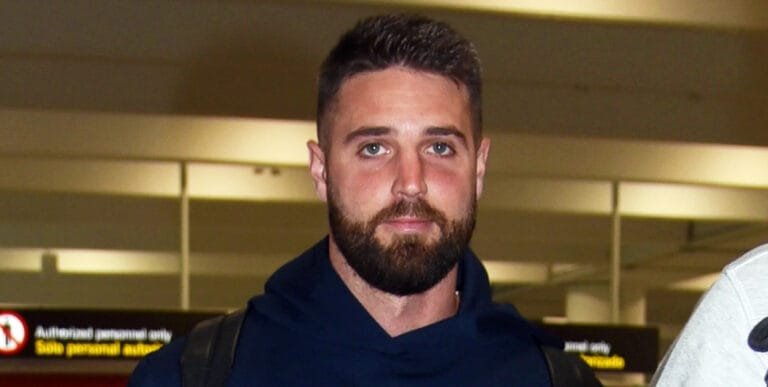 David Rodríguez vuelve a Sevilla sin Anabel Pantoja ni su hija tras meses en Gran Canaria