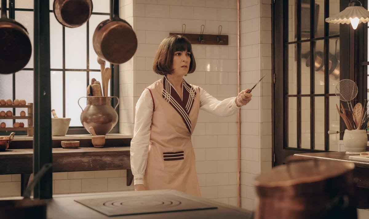 La-Favorita-1922-cap3-15 Imágenes promocionales del capítulo 3 de 'La Favorita 1922': Elena se ve obligada a confesar toda la verdad a sus compañeras